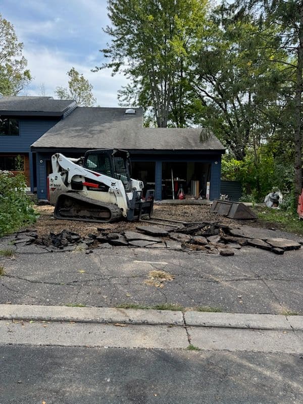 Dynamic Driveway Makeover for a Modern Look image